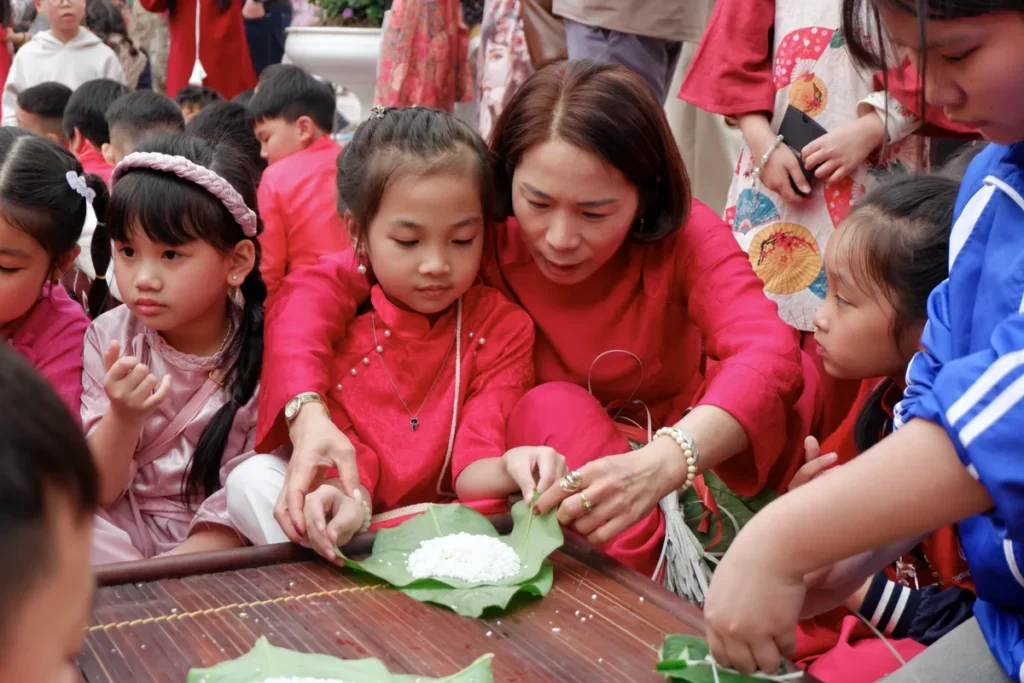 co tro cung trai nghiem goi banh chung 87009540627655822834491